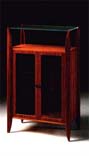 
      Mobile vetrina in teak.
      Teak-wood cupboard.
      cm. 89x50 h 140
      